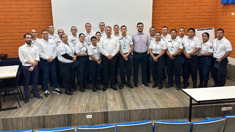 Cadetes concluyeron su curso de formación inicial en la Unipol Sinaloa y se incorporarán a labores de investigación en Baja California Sur. Cadetes concluyeron su curso de formación inicial en la Unipol Sinaloa y se incorporarán a labores de investigación en Baja California Sur.