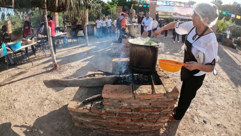 En esta edición, los asistentes podrán degustar los aromas, texturas y sabores milenarios a través de las recetas típicas sinaloenses. En esta edición, los asistentes podrán degustar los aromas, texturas y sabores milenarios a través de las recetas típicas sinaloenses.