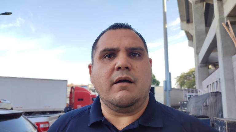 El Secretario de Seguridad Pública en Mazatlán, Jaime Othoniel Barrón Valdez, explica el operativo de seguridad por Carnaval.