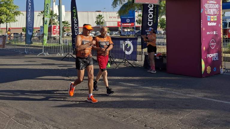 Más de 900 personas se reunieron para recordar a sus fieles difuntos. Más de 900 personas se reunieron para recordar a sus fieles difuntos.