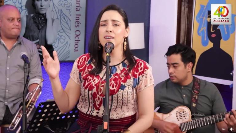 Canta María Inés Ochoa temas ‘Del alma’ para celebrar a Culiacán