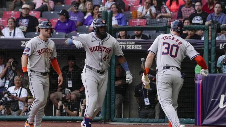 Astros de Houston se dio vuelo con el bat.