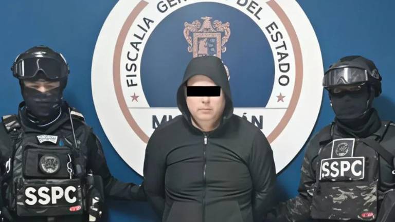 El Gabinete de Seguridad reporta la detención de “El Licenciado”, señalado como autor intelectual del asesinato del Alcalde de Uruapan Carlos Manzo. El Gabinete de Seguridad reporta la detención de “El Licenciado”, señalado como autor intelectual del asesinato del Alcalde de Uruapan Carlos Manzo.