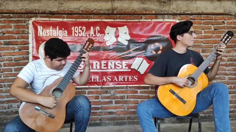 Alumnos del Centro Rosarense de las Bellas Artes comparten su talento en el Festival de Fin de Cursos.