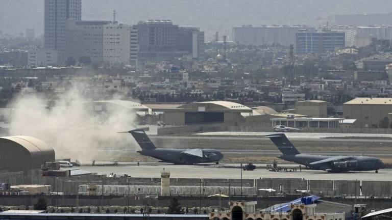 Aviones militares de Estados Unidos en el aeropuerto de Kabul, en Afganistán.