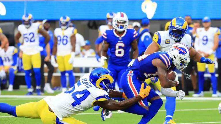 Los Bills de Buffalo aplastan al campeón Rams al arrancar la temporada de la NFL