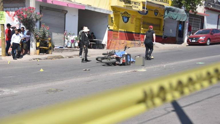 Choque entre dos motos deja un muerto en la López Mateos, en Culiacán