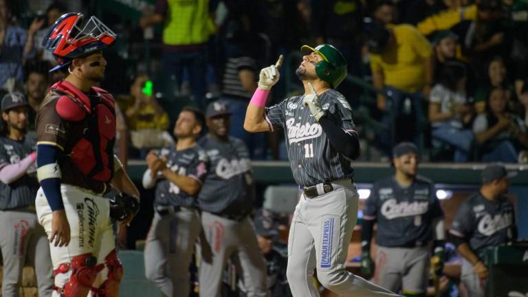 Los Cañeros de Los Mochis vencieron 5-4 a Tucson para asegurar la serie. Los Cañeros de Los Mochis vencieron 5-4 a Tucson para asegurar la serie.