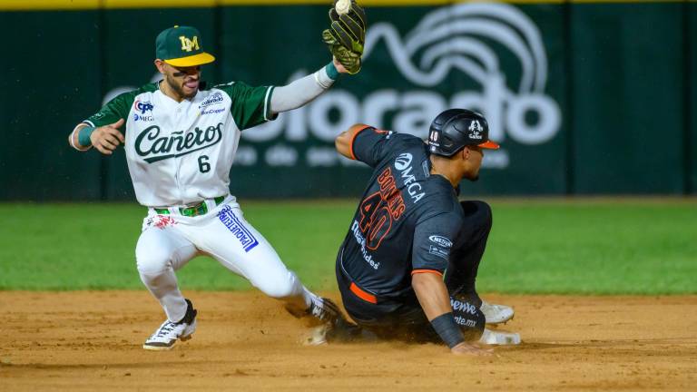 Lugo pone out a Bowens 2 Lugo pone out a Bowens 2