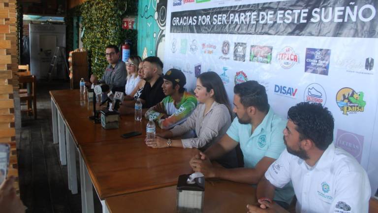 Conferencia de prensa para dar a conocer sobre la visita de los 20 niños guerreros que vendrán a Mazatlán.