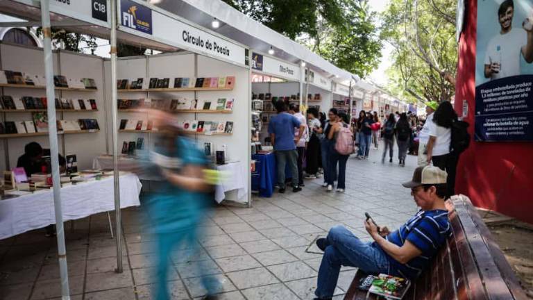 El Gobernador de Sinaloa Rubén Rocha Moya destacó que la Feria Internacional del Libro de Culiacán se está consolidando. El Gobernador de Sinaloa Rubén Rocha Moya destacó que la Feria Internacional del Libro de Culiacán se está consolidando.