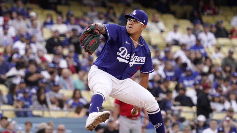 Julio Urías será el tercero en abrir por Dodgers.