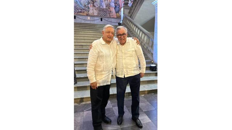 El Gobernador Rubén Rocha Moya confirma que el Presidente Andrés Manuel López Obrador estará en Mazatlán para obervar el Eclipse Solar.