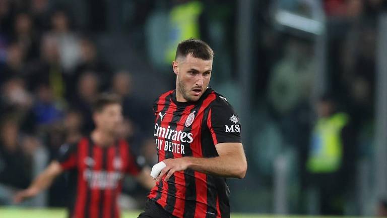 Milán informa la gravedad de la lesión de Santi Giménez. Milán informa la gravedad de la lesión de Santi Giménez.