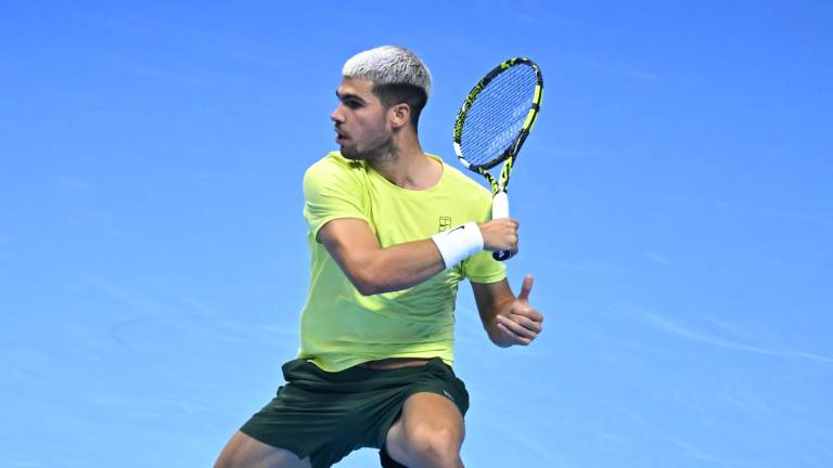 Carlos Alcaraz se clasificó a la final en la Copa de Maestros. Carlos Alcaraz se clasificó a la final en la Copa de Maestros.