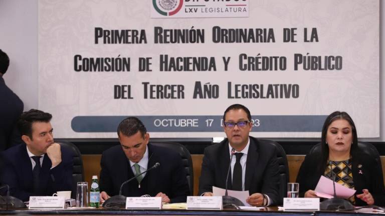 Los sufragios a favor fueron emitidos por los integrantes de los grupos legislativos de Morena, así como de los partidos Verde Ecologista Mexicano y del Trabajo.