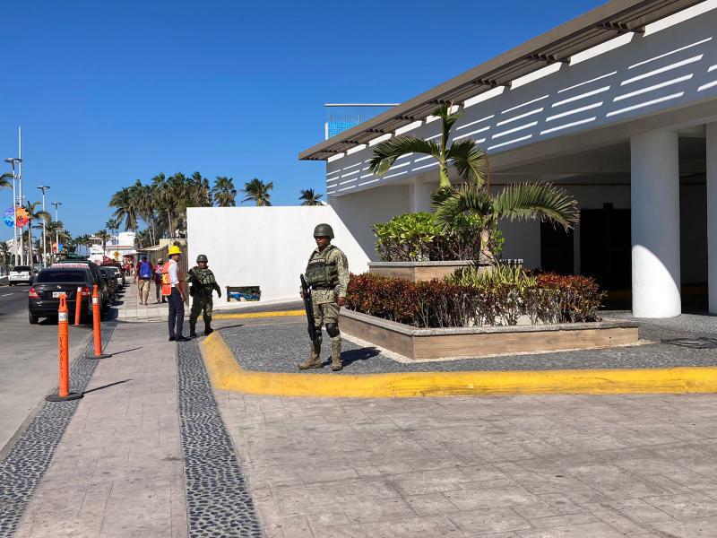$!Cortan suministro eléctrico a hotel de Mazatlán tras hallar anomalías en consumo