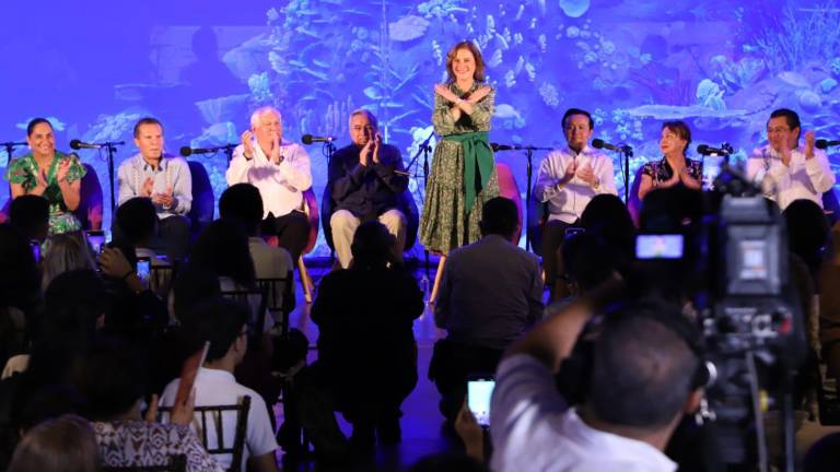 Arranca Beatriz Gutiérrez Müller los ‘Fandangos por la Lectura’ en Mazatlán