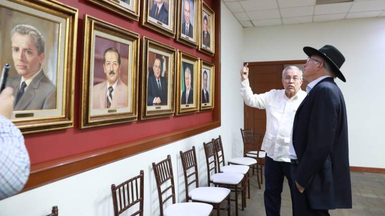 Ken Salazar visitó al Gobernador Rubén Rocha Moya en el Palacio de Gobierno.