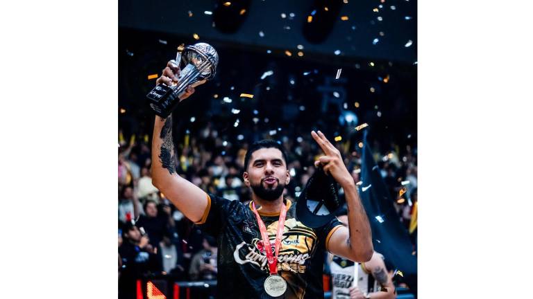 Miguel Martínez Crespo, el mazatleco más ganador del baloncesto profesional en los últimos cuatro años. Miguel Martínez Crespo, el mazatleco más ganador del baloncesto profesional en los últimos cuatro años.