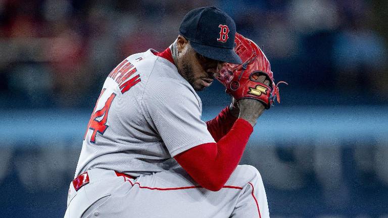 Aroldis Chapman prefiere retirarse que volver a lanzar para los Yanquis. Aroldis Chapman prefiere retirarse que volver a lanzar para los Yanquis.