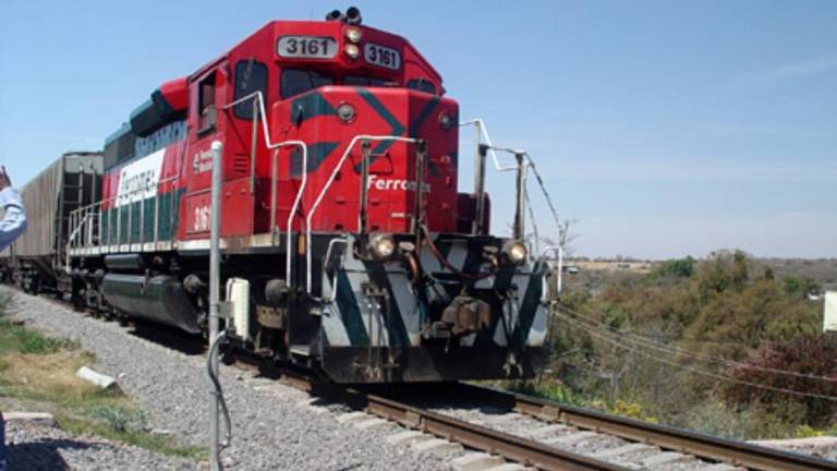 La toma de un tramo de la red ferroviaria de Ferrosur no es expropiación, afirma el Presidente de México; pone en riesgo inversiones, advierte el CCE.