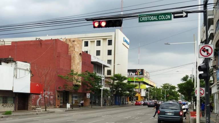 Durante los últimos siete años, una empresa de Nuevo León se ha llevado todos los contratos para servicios de semáforos en Sinaloa.