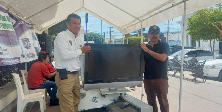 Para evitar contaminación, realizan ‘reciclatón’ en Escuinapa