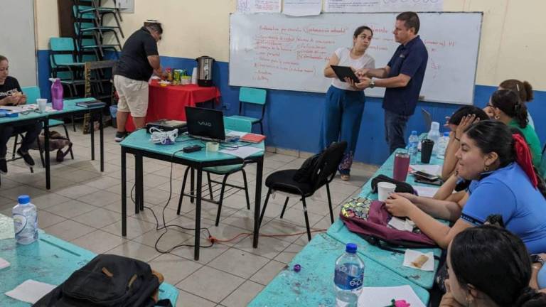 La Nueva Escuela Mexicana es el nuevo modelo educativo aplicado en México y el cual está siendo investigado por Mexicanos Primero Sinaloa.