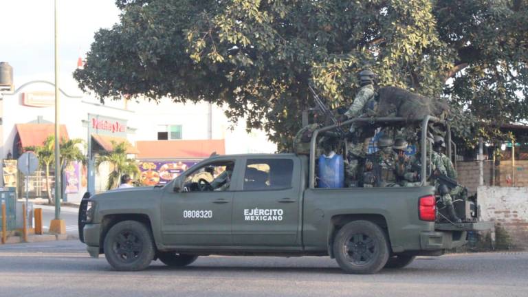 Se moviliza convoy tras reporte de enfrentamiento en la zona serrana de Rosario