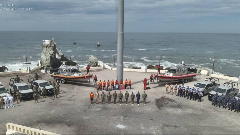 Secretaría de Marina da el banderazo de inicio de la “Operación Salvavidas Semana Santa 2024”, en Mazatlán.