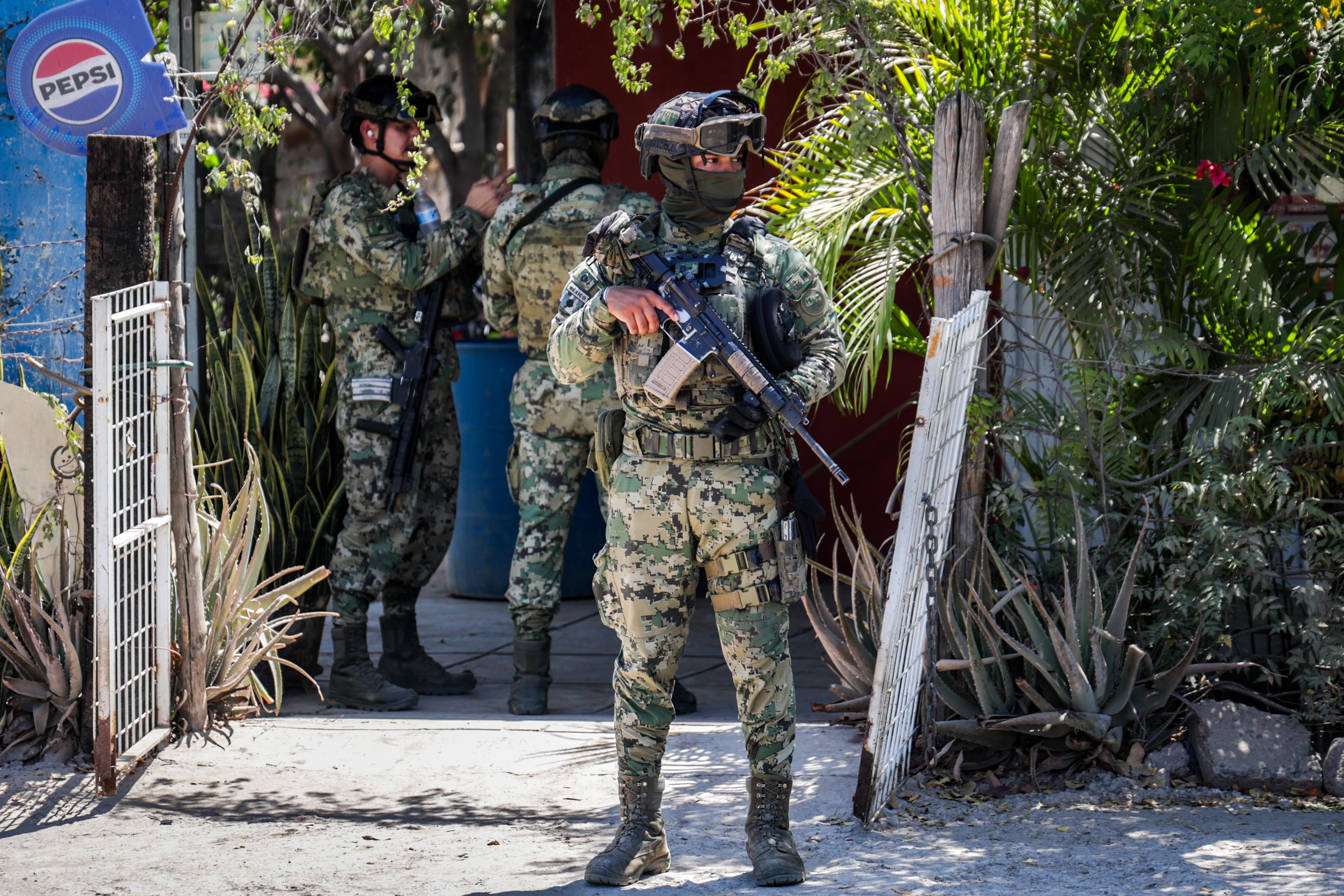 Militares en cada esquina, violencia en todas partes: recorrer Culiacán en guerra