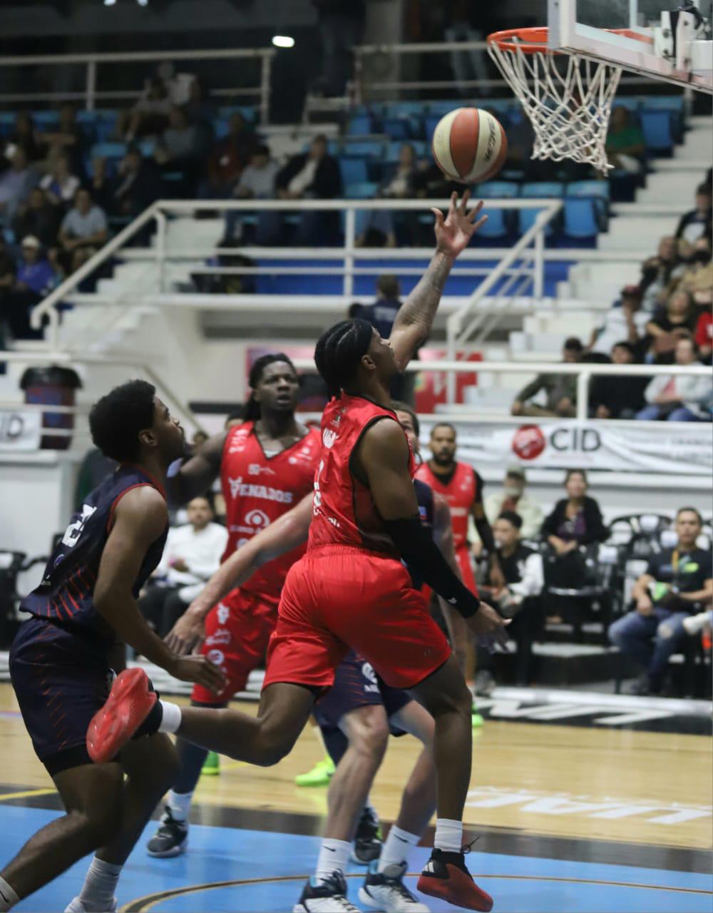 $!¡Por fin llega el primer triunfo en casa para Venados Basketball!