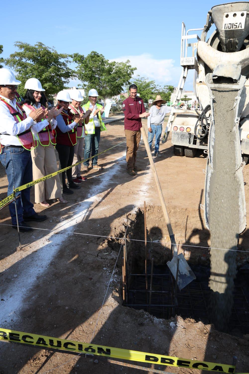 $!Inician construcción del Centro Comunitario ‘México Imparable’ en Mazatlán