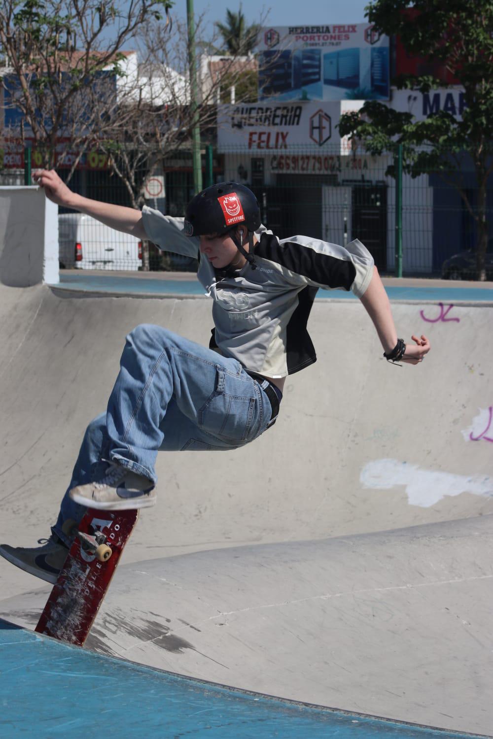 $!Celebran en Mazatlán el Quinto Circuito de Patinaje sobre Ruedas, en su modalidad de bowl
