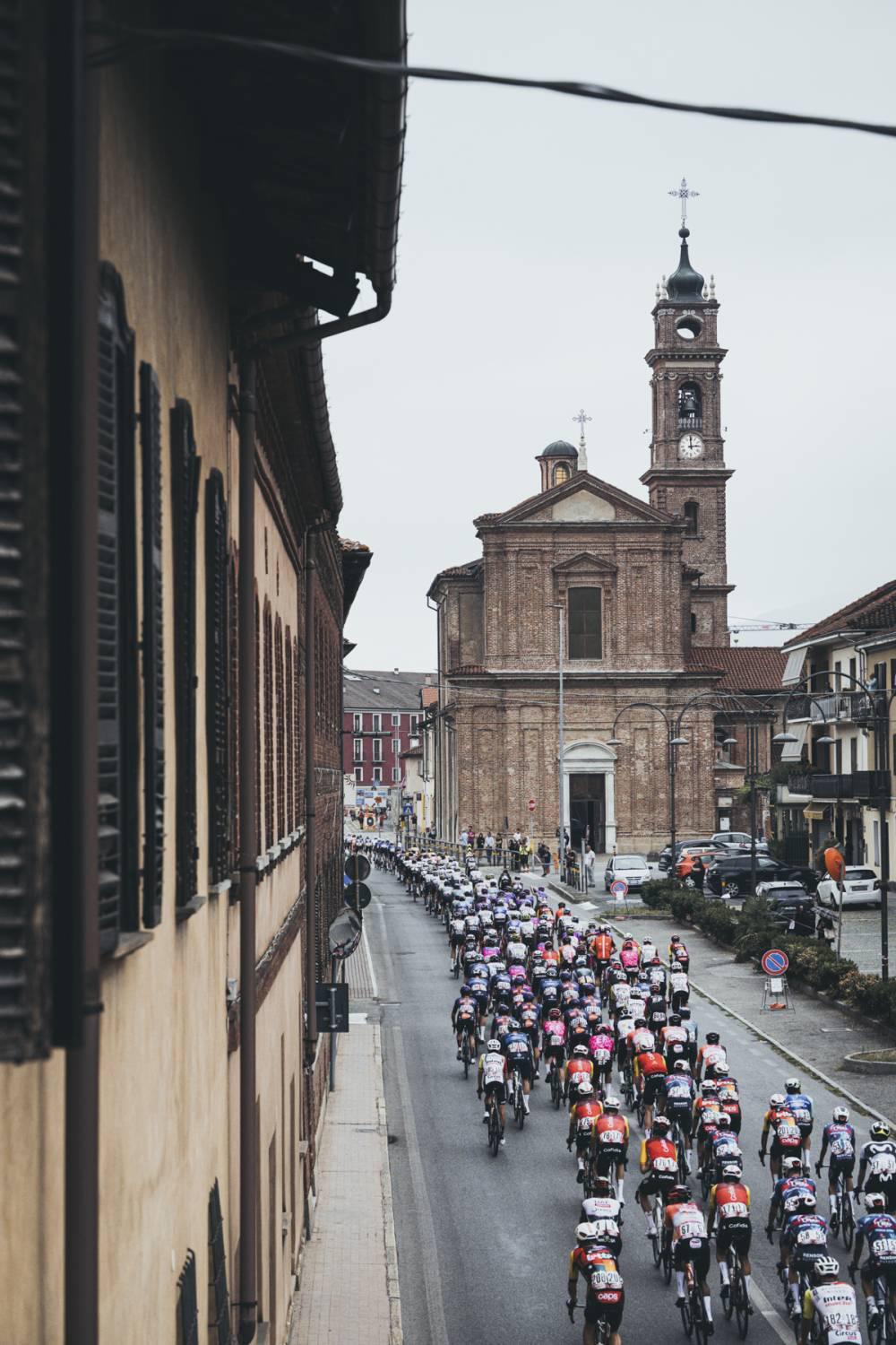 $!Vingegaard conquista Limone Piemonte y se viste de rojo en La Vuelta a España