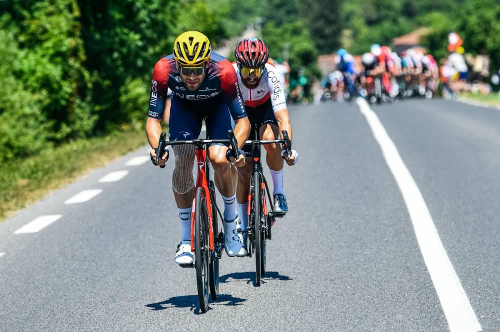 $!Tadej Pogacar se impone en la primera cita de montaña y asesta un golpe al Tour de Francia