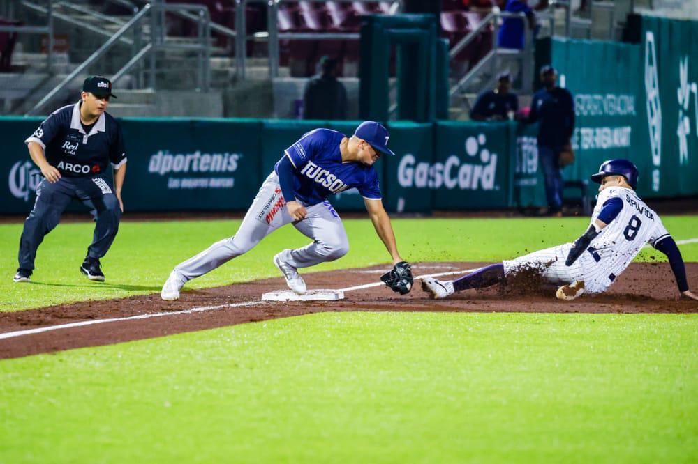 $!Jaguares de Nayarit se apunta triunfo y serie ante Tucson