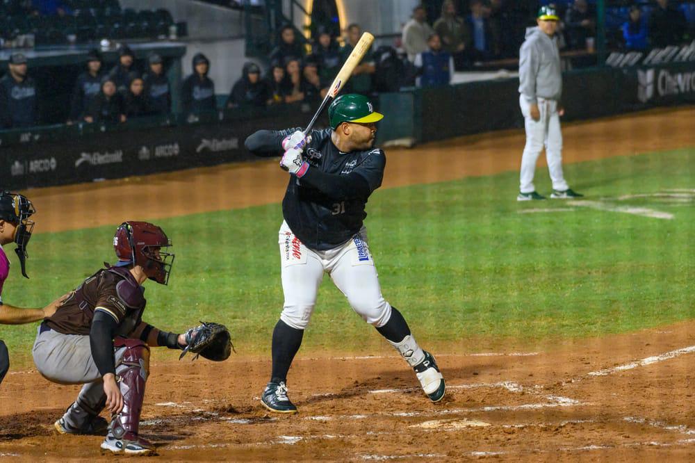 $!Williams y Tomás sacuden maderos y Cañeros vencen 7-2 a Tucson