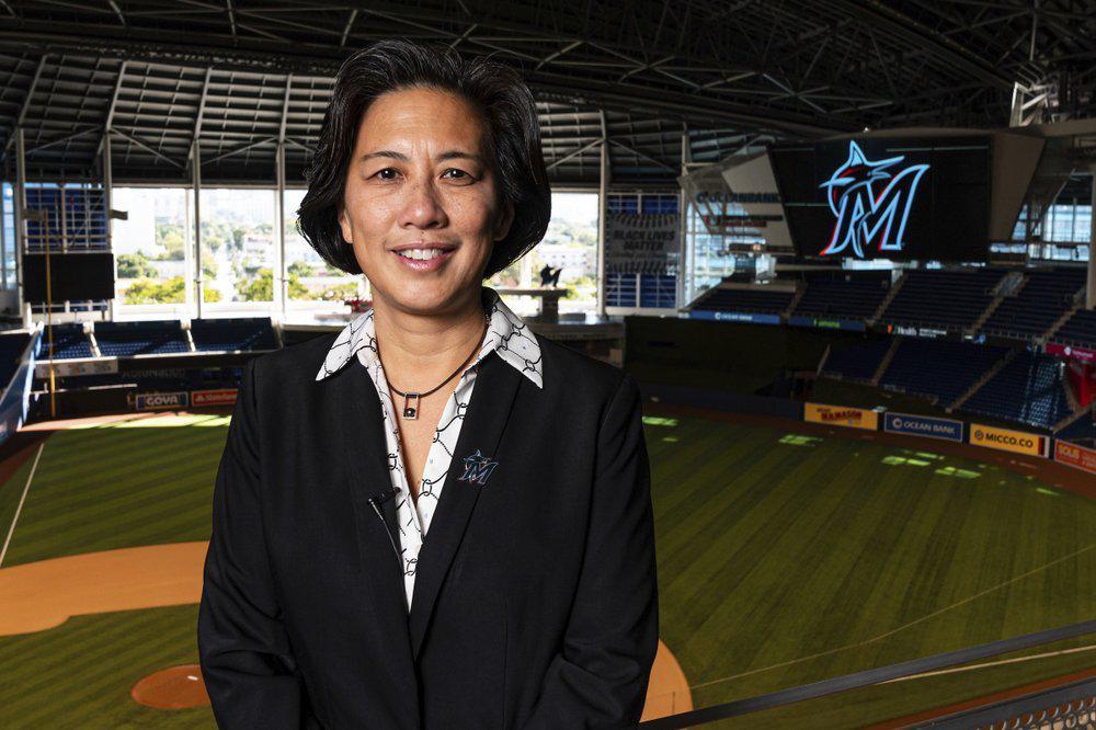 $!Kim Ng es la CEO de Marlins de Miami.