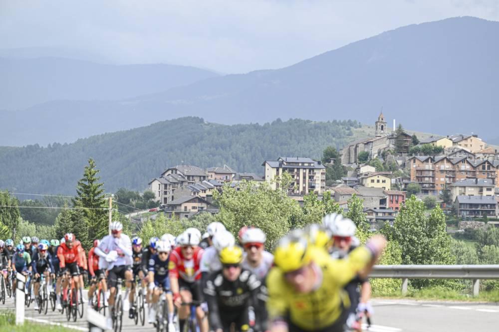 $!Jay Vine conquista Pal en solitario y Torstein Træen se viste de líder en La Vuelta