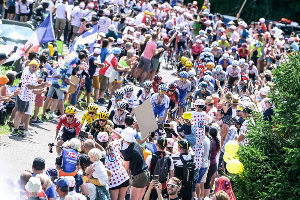 $!Pogacar gana etapa por delante de un Vingegaard que se garantiza el Tour