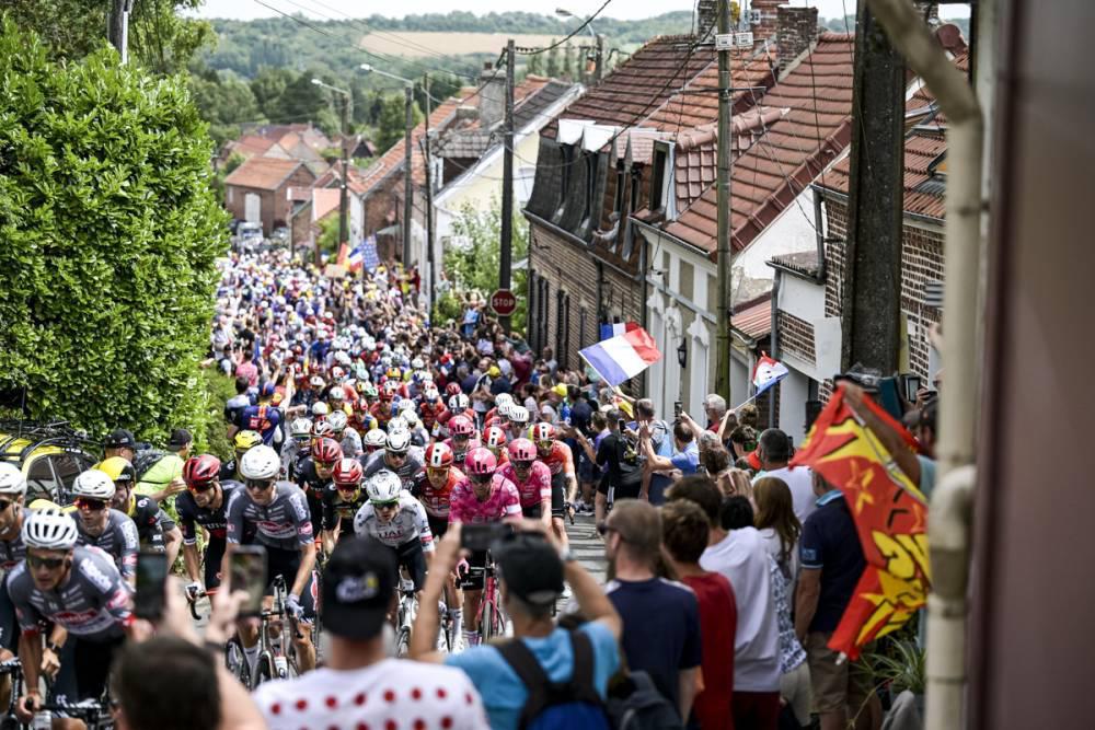$!Jasper Philipsen se viste de amarillo tras una explosiva apertura del Tour de Francia 2025 en Lille