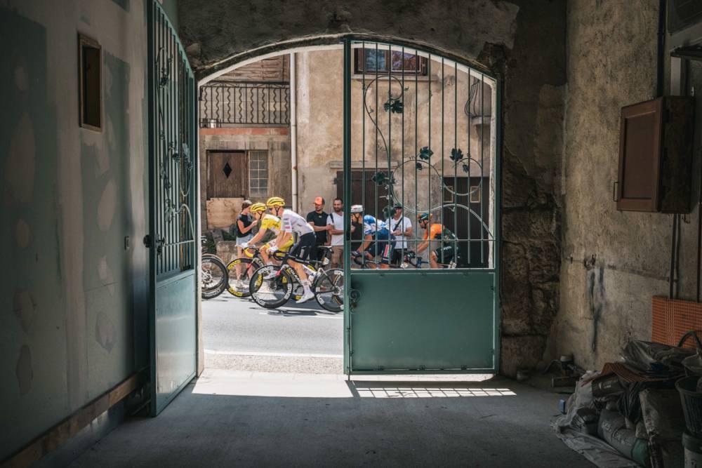 $!Philipsen gana la etapa 16 del Tour de Francia; Pogacar mantiene el liderato