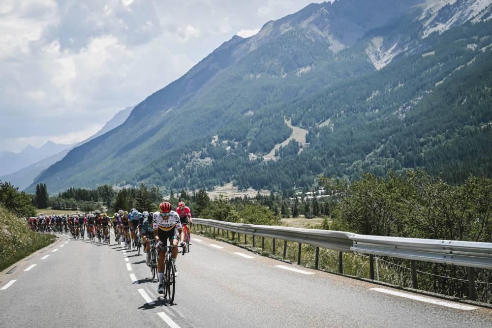 $!Tom Pidcock se lleva victoria de etapa en el Tour de Francia e inscribe su nombre en la historia del Alpe d’Huez