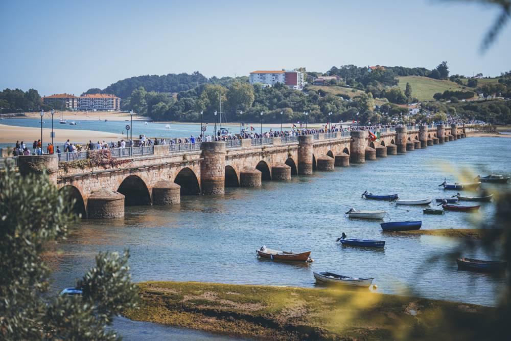$!Joao Almeida conquista L’Angliru, pero Vingegaard resiste y mantiene La Roja en La Vuelta 25