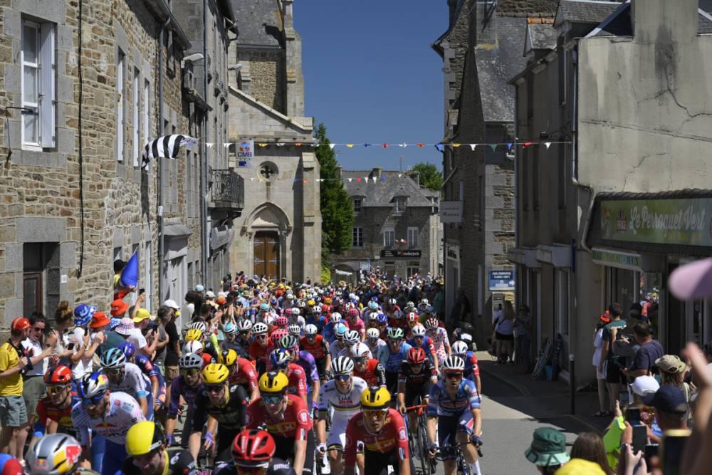 $!Tadej Pogacar conquista Mûr-de-Bretagne y recupera el maillot amarillo en el Tour de Francia