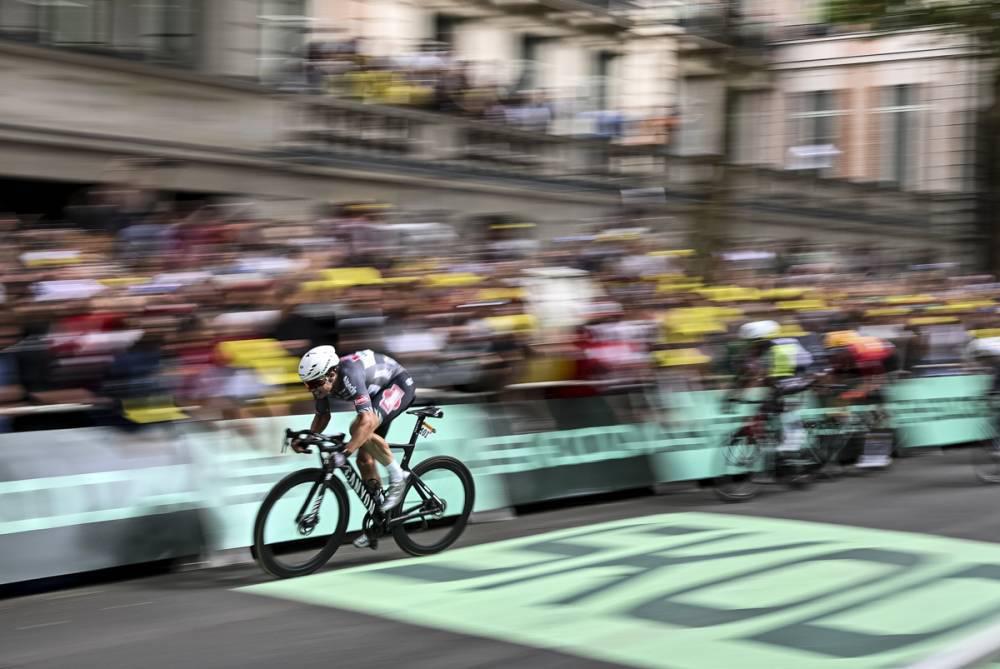 $!Jasper Philipsen se viste de amarillo tras una explosiva apertura del Tour de Francia 2025 en Lille
