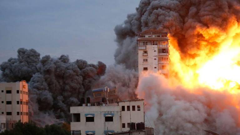 Elevan a 25 mil cifra de civiles muertos en Gaza mientras aumentan las necesidades humanitarias