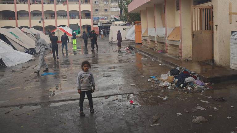 Una de las escuelas que sirven de refugio en la ciudad de Jan Yunis, Gaza.